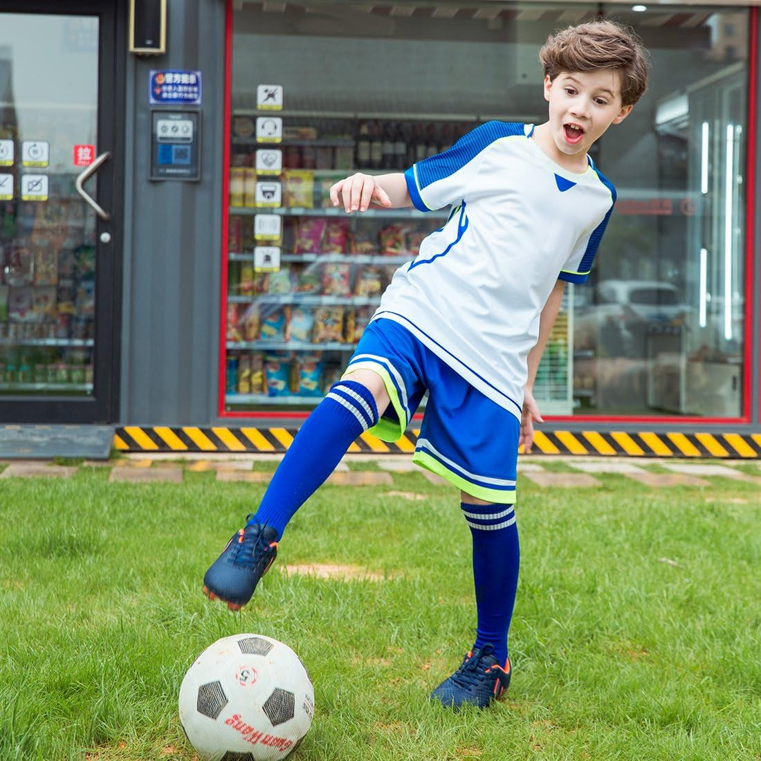 Children's Outdoor Soccer Cleats for Firm Ground - Comfortable Athletic Footwear (Toddler/Little Kid/Big Kid)
